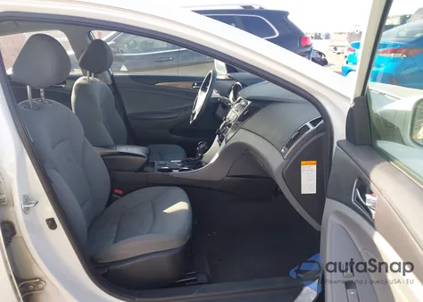 2013 Hyundai Sonata Hybrid из США, поврежденный, VIN KMHEC4A41DA078708